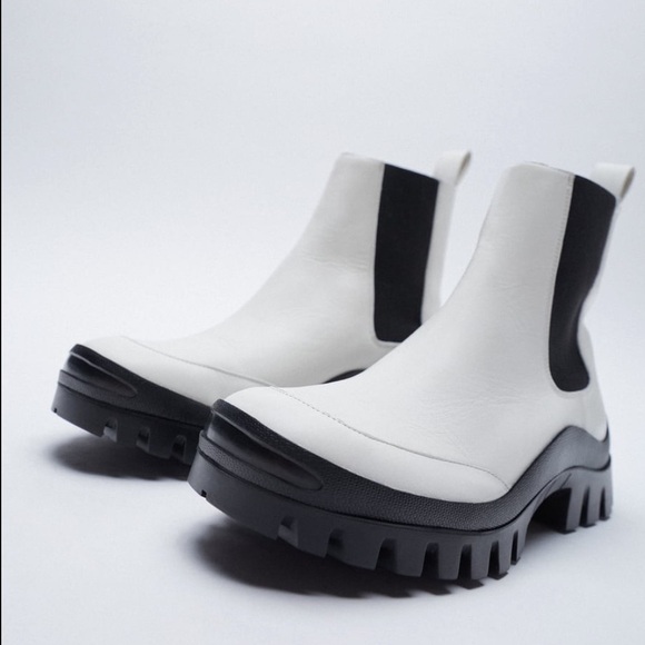 ZARA BNWT Low Heel Vibram Sole Leather Ankle Boots - Picture 1 of 10